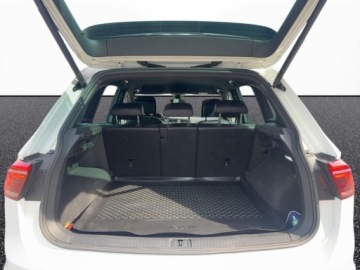 Volkswagen Tiguan II SUV Facelifting 1.5 TSI 150KM 2022 Volkswagen Tiguan 1.5 TSI evo R-Line dsg 2022 1.5 Benzyna 150KM, zdjęcie 31