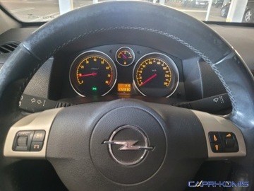 Opel Astra H Hatchback 5d 2.0 turbo ECOTEC 200KM 2004 Opel Astra 2.0Turbo Cosmo Bezwypadkowa 2.0 Benzyna 200KM, zdjęcie 11