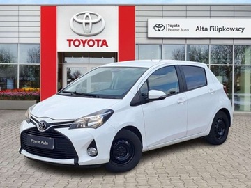 Toyota Yaris III Hatchback 5d Facelifting 1.4 D-4D 90KM 2015 Toyota Yaris Yaris 1.4 D-4D 90KM, salon Pl 1.4 Diesel 90KM