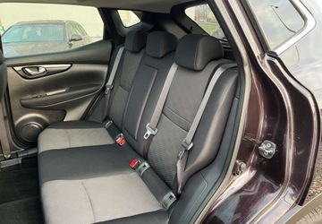 Nissan Qashqai II Crossover 1.6 dCi 130KM 2016 Nissan Qashqai nawigacja, kamera, panorama 1.6 Diesel 131KM, zdjęcie 29