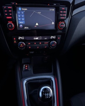 Nissan Qashqai II Crossover 1.2 DIG-T 115KM 2016 Nissan Qashqai Bezwypadekgwarancjajak nowepanorama4x kamera 1.2 Benzyna, zdjęcie 20