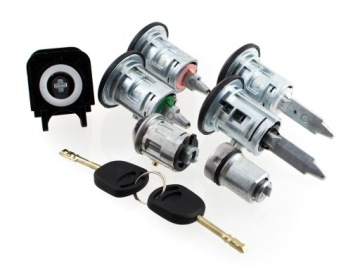 ДВЕРНЫЕ ВСТАВКИ HONTS ЗАМОК ЗАЖИГАНИЯ FORD TRANSIT MK6-06
