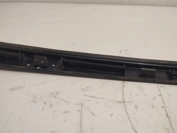 CITROEN C5 III НАКЛАДКА ПЕРЕДНЕГО ОКНА ПРАВАЯ KGNC