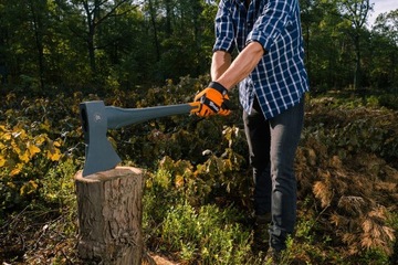 Универсальный топор Bradas 600г.