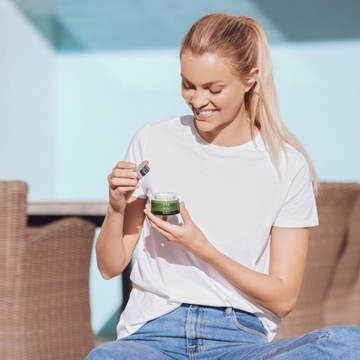 AHAVA Skin Nourishing Cream Увлажняющий минеральный сияющий SPF15 50 мл
