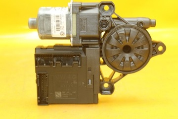 VW Passat B7 013082451 3C0959792C