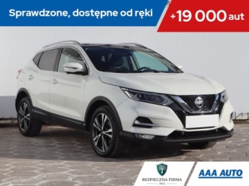 Nissan Qashqai II Crossover Facelifting 1.2 DiG-T 115KM 2018 Nissan Qashqai 1.2 DIG-T, Salon Polska