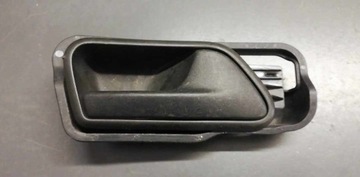 CADDY 03- ПРАВАЯ ПЕРЕДНЯЯ РУЧКА ВНУТРИ ОРИГИНАЛ