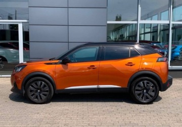 Peugeot 2008 II SUV 1.2 PureTech 155KM 2022 Peugeot 2008 1.2 PB 155KM EAT8 GT Pack FVMARZA Salon PL Serwis ASO Gwaranc, zdjęcie 2