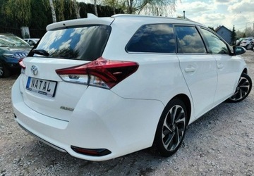 Toyota Auris II 2016 Toyota Auris Automat Super stanTylko 84.000km Zarejestrowany 1.2 Benzyna, zdjęcie 1