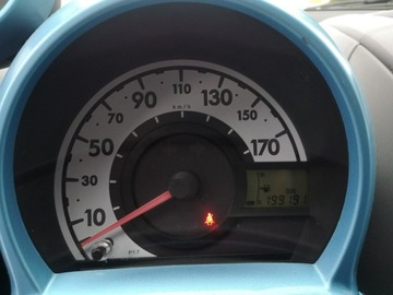 Peugeot 107 2008 Peugeot 107 1.0 16V 66KM Klimatyzacja Isofix, zdjęcie 12