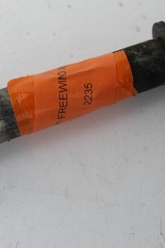 SUZUKI XF 650 FREEWINDOŚ OŚA TYLNA NAPINACZ UCIĄG