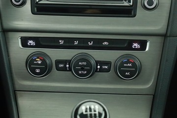 Volkswagen Golf VII Hatchback 3d 1.4 TSI 122KM 2013 VW Golf 1.4 TSI, Salon Polska, Serwis ASO, Xenon, zdjęcie 9