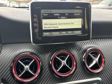 Mercedes Klasa A W176 Hatchback 5d AMG 2.0 45 AMG 360KM 2015 Mercedes-Benz A 45 AMG, zdjęcie 24