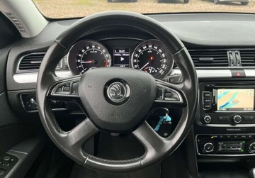 Skoda Superb II Outdoor 2.0 TDI CR DPF  140KM 2014 Skoda Superb nawigacja, skory, drugi komplet kol 2.0 Diesel 140KM, zdjęcie 16