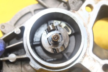 ВАКУУМНЫЙ НАСОС TRANSIT MK6 2.0 TDCI XS7Q-2A451-BH