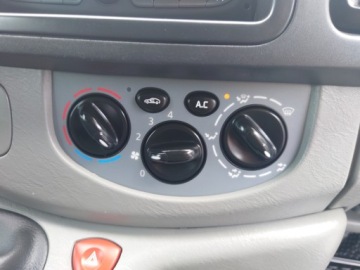 Opel Vivaro A Combi L1 2.0 CDTI 115KM 2013 Opel Vivaro Opel Vivaro 2.0 CDTI L2H1 Life Cosmo 2.0 Diesel 114KM, zdjęcie 14