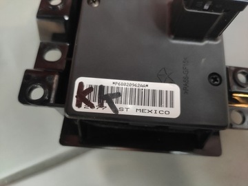 DODGE NITRO 2.8 CRD PŘEPÍNAČ POHON UZAMČENÍ NÁPRAVA PĚKNÝ ORIGINÁLNÍ