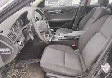 Mercedes Klasa C W204 Kombi T204 1.8 180 K 156KM 2008 Mercedes-Benz Klasa C 112008r. 1.8 Benzyna. Lekko uszkodzony lewy bok. Jez, zdjęcie 6