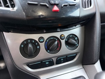 Ford Focus III Kombi 1.6 Duratorq TDCi DPF 115KM 2011 Ford Focus 1.6 TDCI 115KM, klimatyzacja, nowe hamulce, 4x el. szyby, bluet, zdjęcie 21