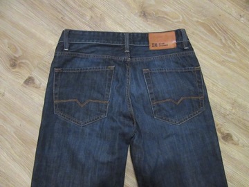 HUGO BOSS ORANGE męskie jeansy spodnie regular _ 32/32