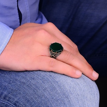 Refined 925K Jade Stone Silver Men's Ring | Sleek Unique Design