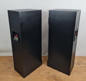 Стереофонические акустические системы KEF Q30