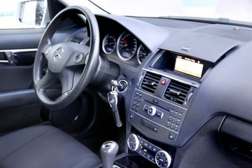 Mercedes Klasa C W204 Limuzyna 1.8 180 K 156KM 2010 Mercedes C 180 1.8 156KM/Klimatronic/ 6 Biegów/, zdjęcie 11