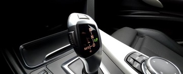 BMW Seria 3 F30-F31-F34 Touring Facelifting 2.0 318d 150KM 2015 BMW Seria 3 Automat 8G Nawigacja Lampy Full Led 2 komplety felg Lato 18 Zi, zdjęcie 27