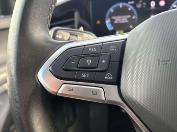 Volkswagen Passat B8 Variant Facelifting 2.0 TDI SCR 150KM 2024 Volkswagen Passat Elegance Matrix Panorama Harman ACC FV23 Serwis ASO, zdjęcie 13