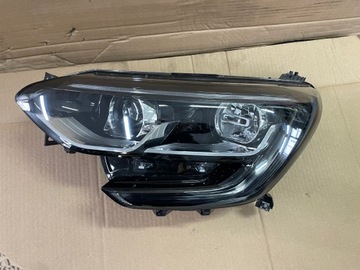 LAMPA REFLEKTOR LEWA PRZEDNIA MEGANE IV 260601571R