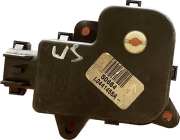 SILNICZEK KLAP NAWIEWU JEEP GRAND CHEROKEE WJ/WG