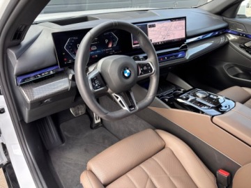 BMW Seria 5 G90-91 Touring 2.0 520d 197KM 2025 BMW 520 BMW 520d xDrive G61, Bogate wyposażenie, B, zdjęcie 10