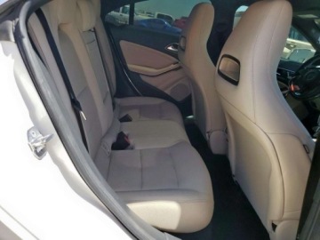 Mercedes CLA C118/X118 2019 Mercedes-Benz CLA 250 2019 2.0l 2.0 Benzyna 221KM, zdjęcie 10