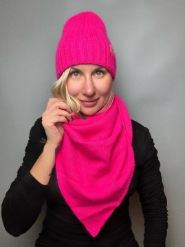 Zestaw chusta Dolce i czapka Latina