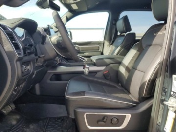  RAM 1500 Laramie 2026 5.7 Benzyna 395KM, zdjęcie 7