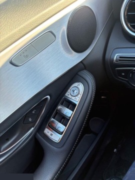 Mercedes Klasa C W205 Kabriolet Facelifting 1.5 200 184KM 2018 Mercedes-Benz Klasa C 200 1.5 4MATIC 9G-TRONIC 184KM 2018r, zdjęcie 5