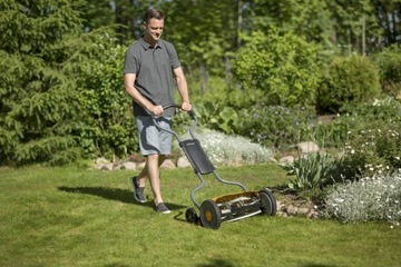 Ручная барабанная косилка FISKARS 43см 18кг