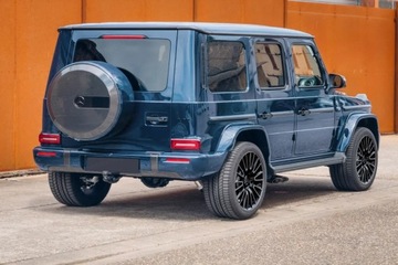 Mercedes Klasa G W465 2024 MERCEDES-BENZ Klasa G AMG 63 Suv 4.0 (585KM) 2024, zdjęcie 2