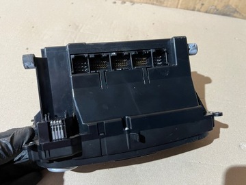 PANEL KLIMATIZACE CLIMATRONIK VW T5 2.5TDI MULTIVAN