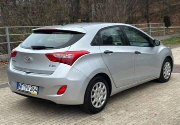 Hyundai i30 II Wagon 1.4 CRDi 90KM 2013 Hyundai i30 1.4 Diesel, Zadbany Egzemplarz 1.4 Diesel 90KM, zdjęcie 2