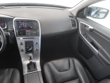 Volvo XC60 I SUV Facelifting 2.0 D4 DRIVE-E 190KM 2017 Volvo XC60 D4, Salon Polska, Serwis ASO, 187 KM, zdjęcie 7