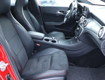 Mercedes CLA C117 Coupe 1.6 200 156KM 2014 Mercedes CLA 200, Salon Polska, Automat, Skóra, zdjęcie 8