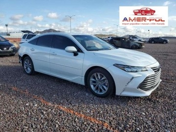 Toyota Avalon III 2019 Toyota Avalon Toyota Avalon XLE, od ubezpieczalni