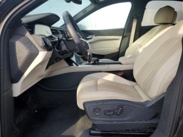 Audi Q8 2024 Audi Q8 Sportback e-tron Premium Plus 2024 Elektryczny 402KM, zdjęcie 7