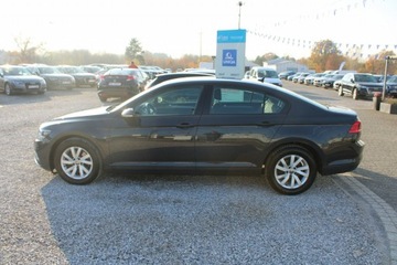 Volkswagen Passat B8 Limousine Facelifting 1.5 TSI EVO 150KM 2021 Volkswagen Passat ESSENCE App-Connect LED F-vat, zdjęcie 7