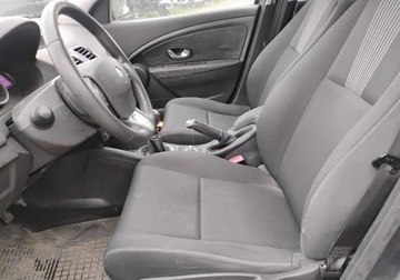 Renault Megane III Hatchback 1.5 dCi 105KM 2009 Renault Megane 2009r, 1.5 DCI. Delikatnie uszkodzony przod. Jezdzi. 1.5, zdjęcie 6