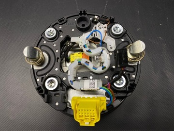 Многофункциональный руль Audi A1 A3 S3 RS3 82A419091AH 8Y0880201E