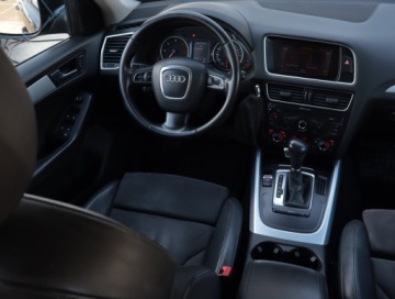 Audi Q5 I SUV 2.0 TDI 170KM 2011 Audi Q5 2.0 TDI, 167 KM, 4X4, Automat, Skóra, zdjęcie 6