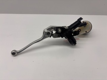 Honda VTR1000F (02) ГЛАВНЫЙ ТОРМОЗНОЙ ЦИЛИНДР ПРАВЫЙ РЫЧАГ